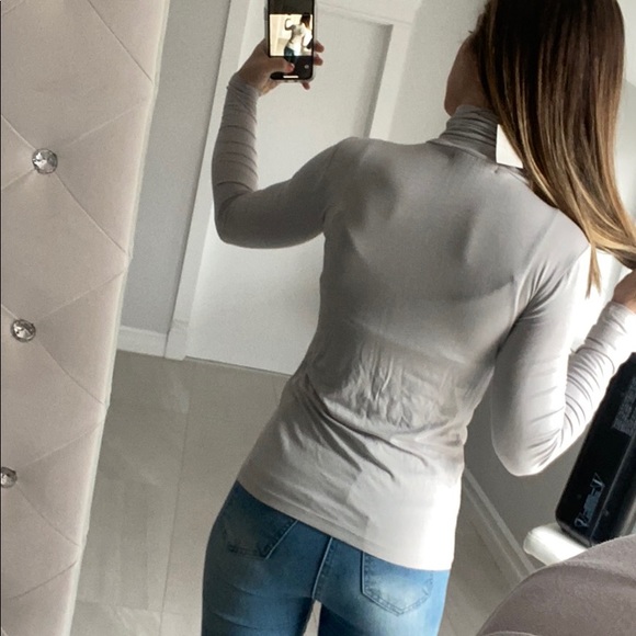 SAKS FIFTH AVENUE - Picture 6 of 7